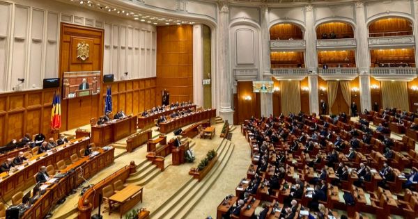 O noua lege: se DUBLEAZA numarul de parlamentari femei!